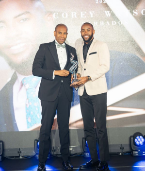 Image 6 accompanying “Sagicor Financial rewards Top Performers during Grand Gala and Group Awards”