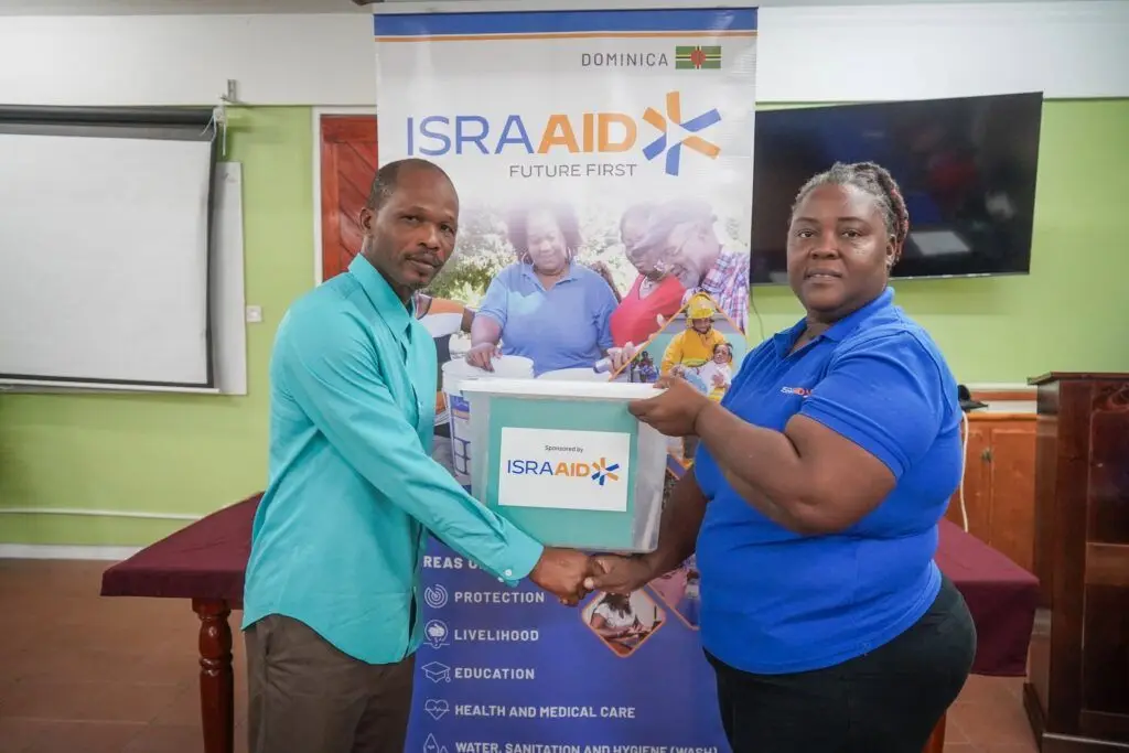 Image 3 accompanying “Disaster Preparedness Toolkit Launched in 21 Dominica Primary Schools”